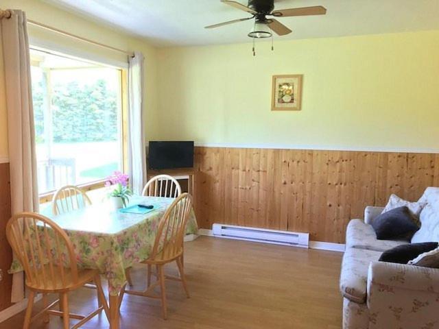 Fiddlers Green Country Cottages Бракли Бийч Екстериор снимка