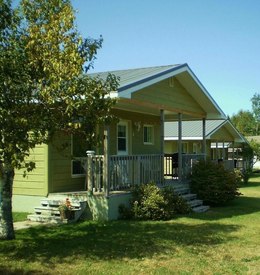 Fiddlers Green Country Cottages Бракли Бийч Екстериор снимка