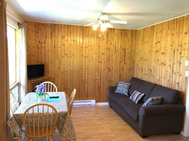 Fiddlers Green Country Cottages Бракли Бийч Екстериор снимка