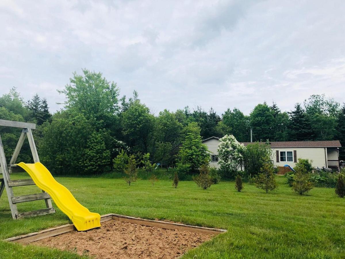 Fiddlers Green Country Cottages Бракли Бийч Екстериор снимка